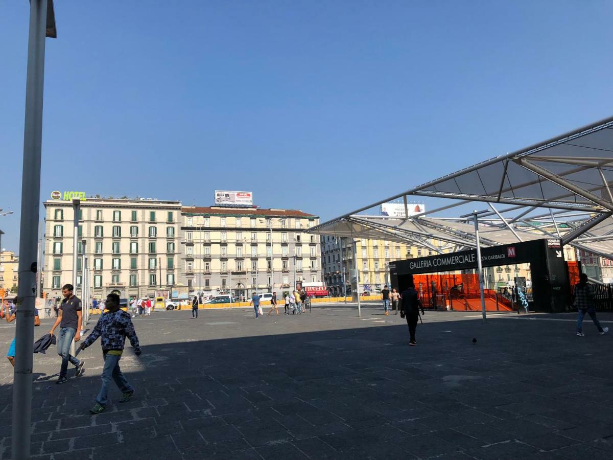 Re Ferdinando Acomodação com café da manhã Nápoles Exterior foto